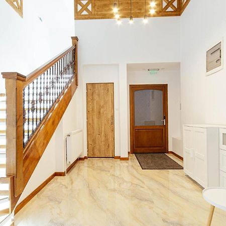 Buchenland Hotel Campulung Moldovenesc Bagian luar foto