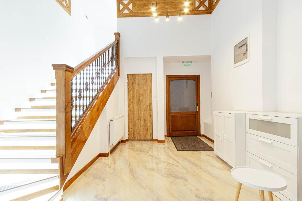 Buchenland Hotel Campulung Moldovenesc Bagian luar foto