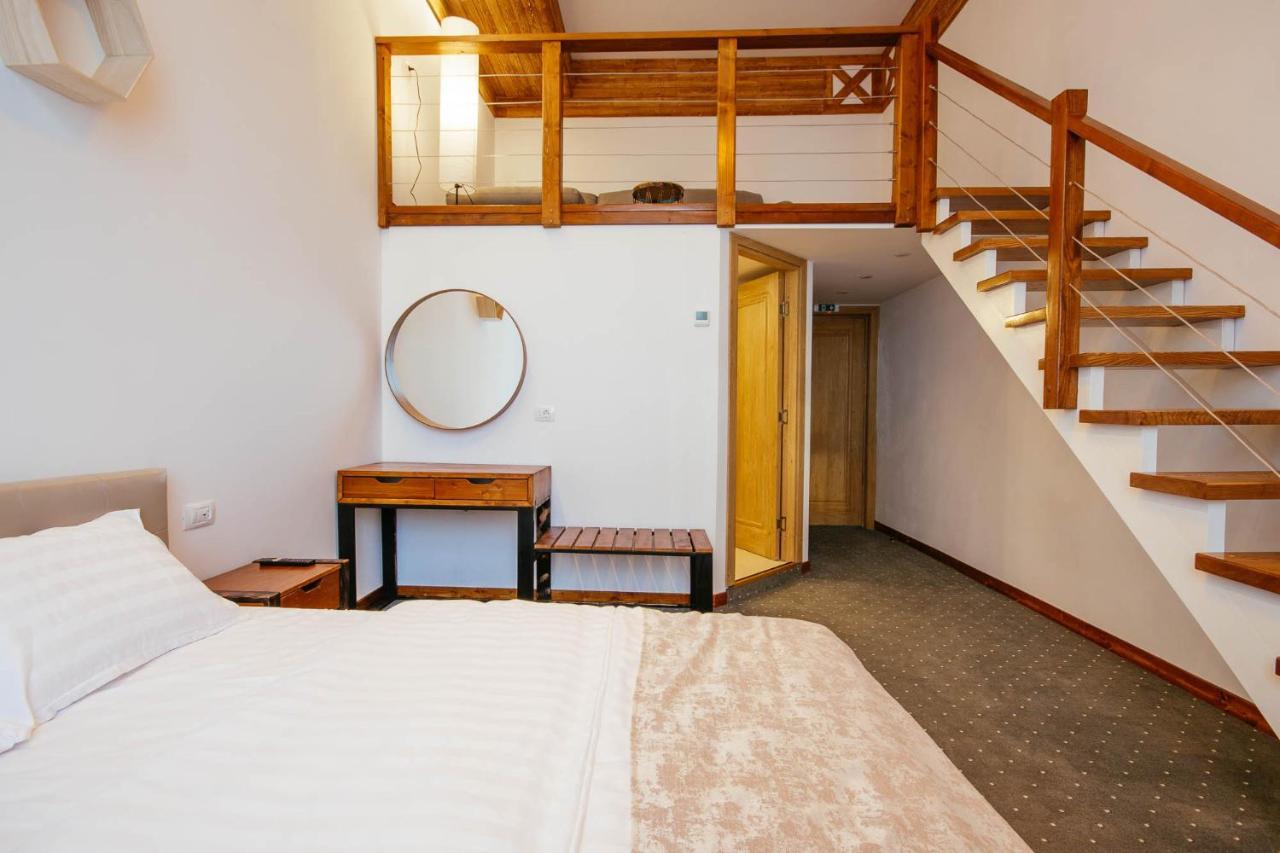 Buchenland Hotel Campulung Moldovenesc Bagian luar foto