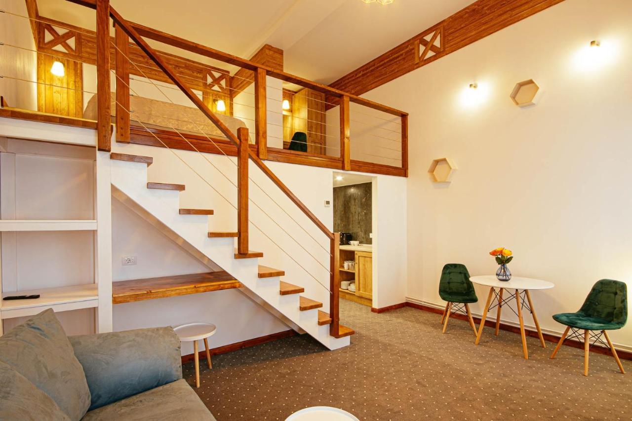 Buchenland Hotel Campulung Moldovenesc Bagian luar foto
