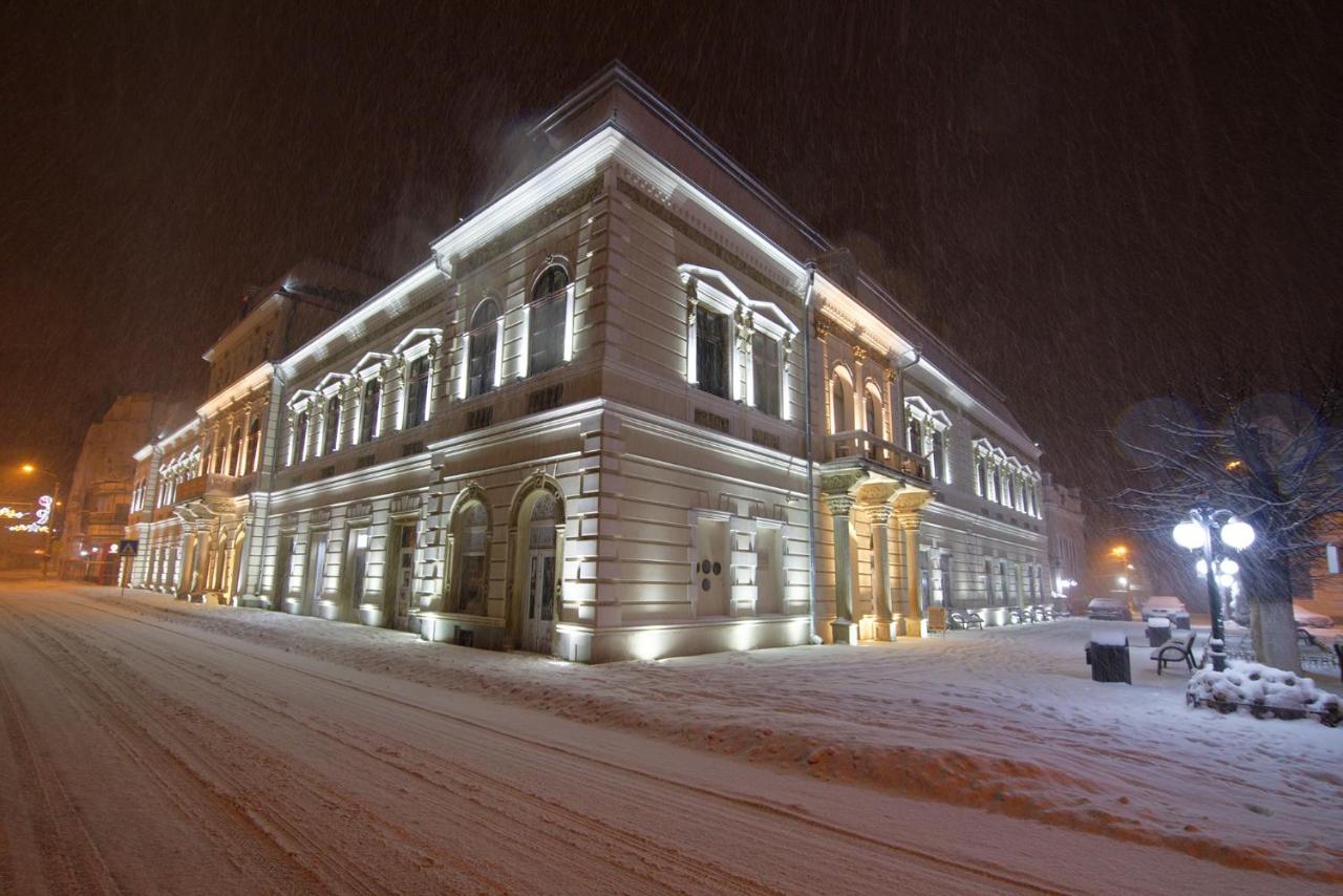 Buchenland Hotel Campulung Moldovenesc Bagian luar foto